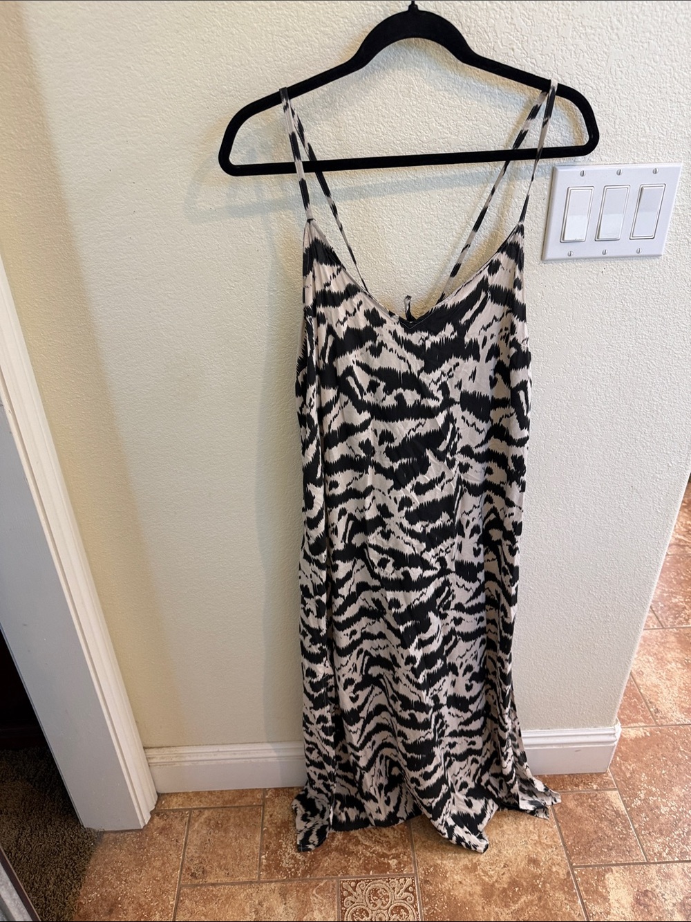 Old Navy Black and Cream Animal Print Slip Dress
